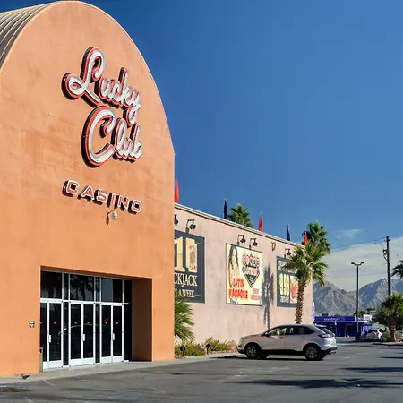Lucky Club Casino & Hotel-2